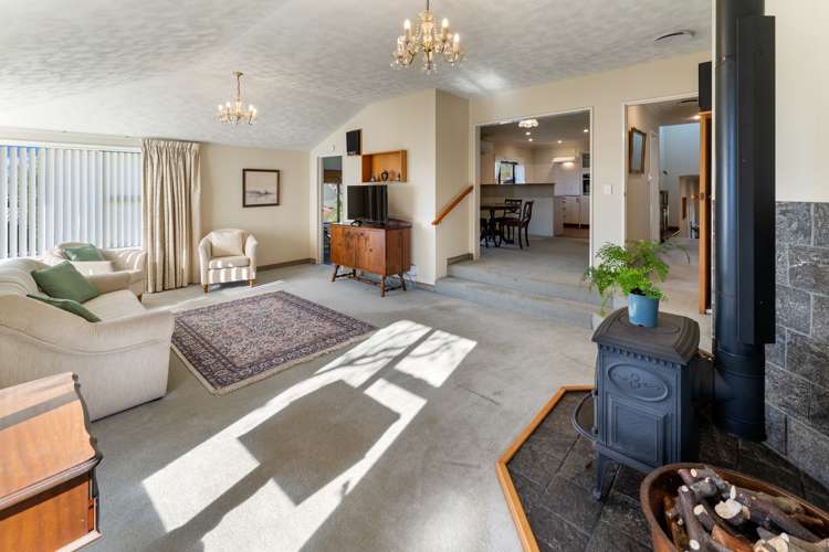 2 Durville Rise Richmond_14