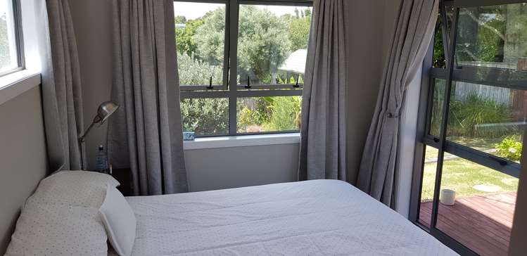 323 Rangatira Road Beach Haven_10