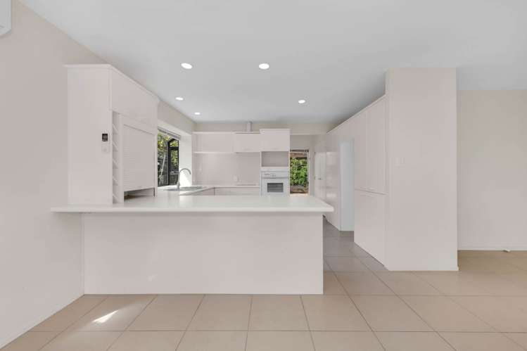 21A Bramley Drive Farm Cove_13