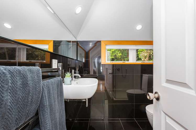 379 Karaka Bay Road Karaka Bays_22