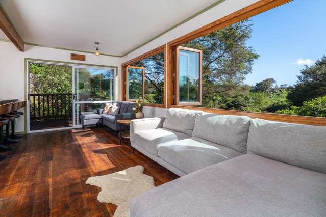 Coastal Classic & North-Facing Living