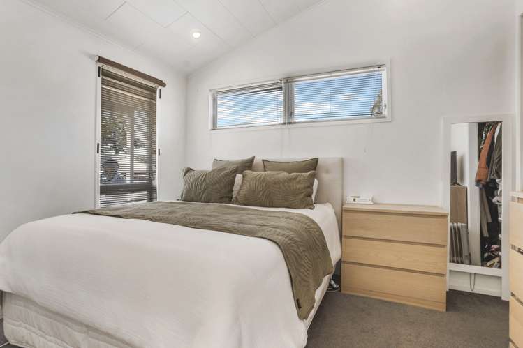 68 Commodore Drive Lynfield_5