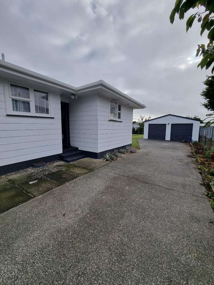 15 Meadow Park Crescent_0