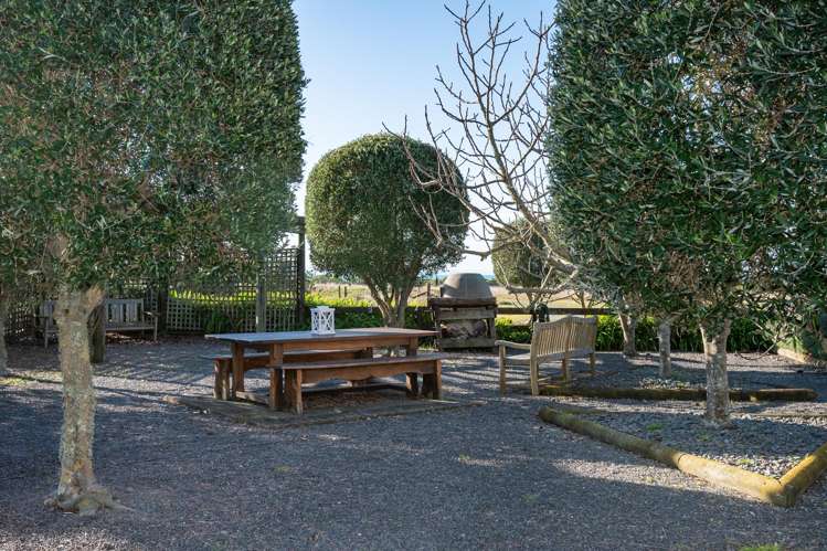 148 Clifton Road Te Awanga_21
