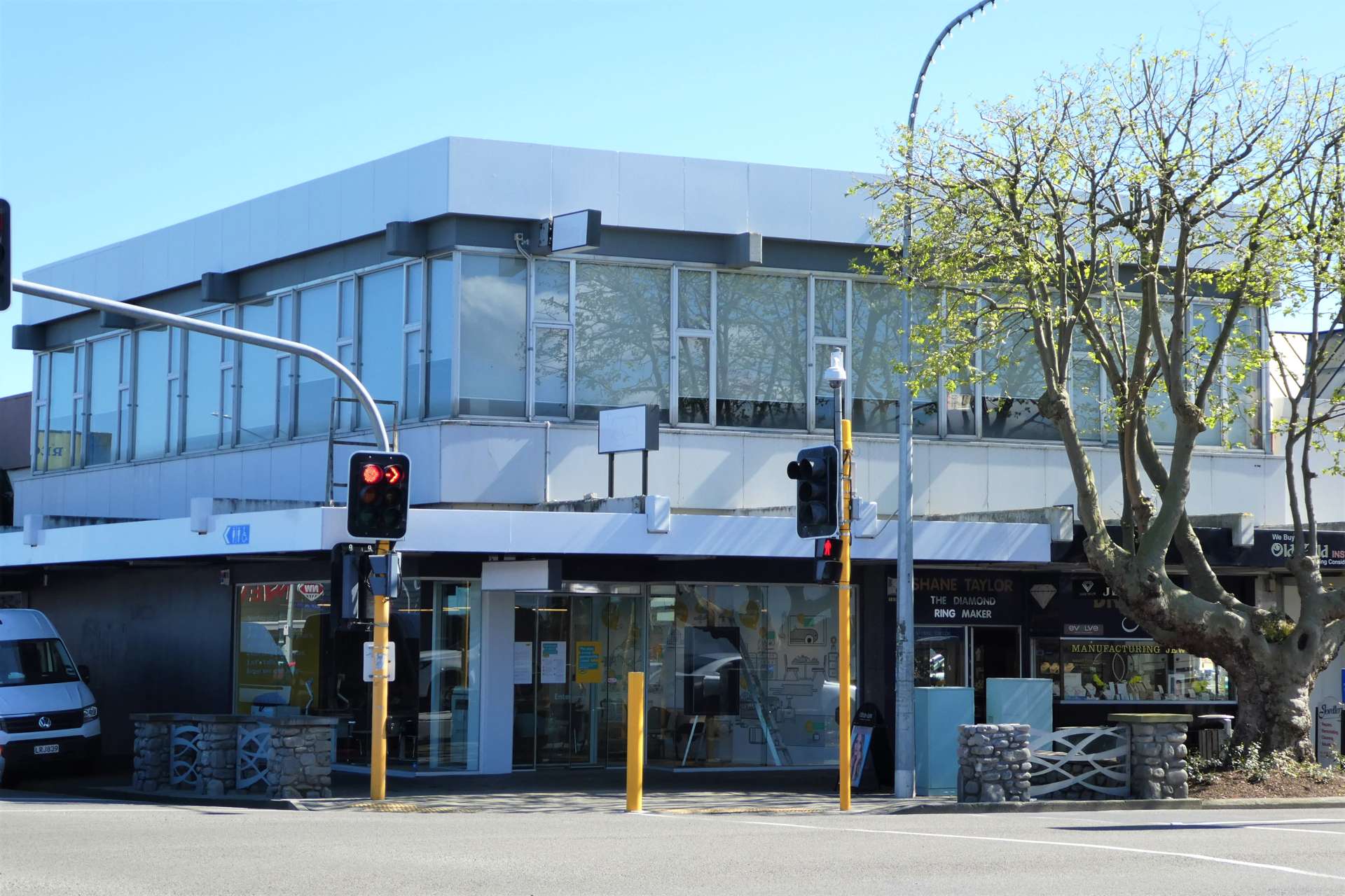 167-169 Oxford Street Levin_0