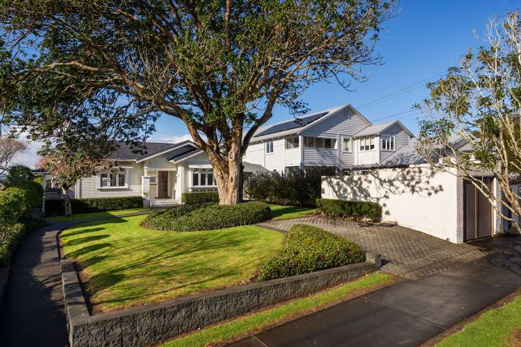 50 Alberton Avenue Mount Albert_32