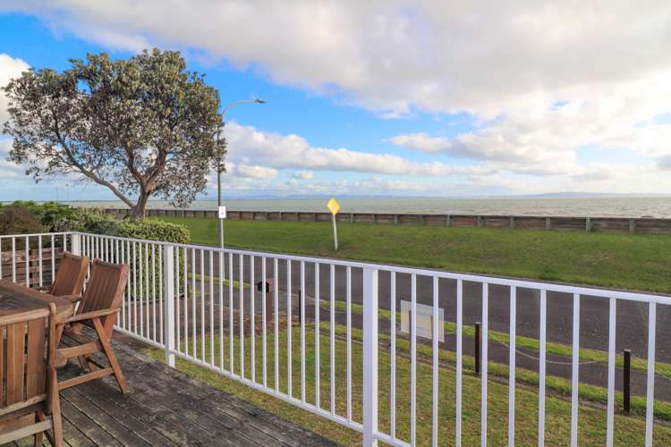 417 Fergusson Drive Thames_1