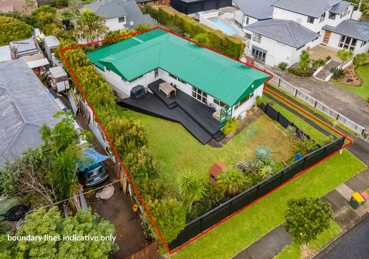 1/90 Bradbury Road Botany Downs_18