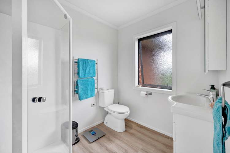 12 Beach Road Urenui_13