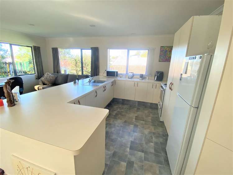 3b Dunrobbin Place Gate Pa_3