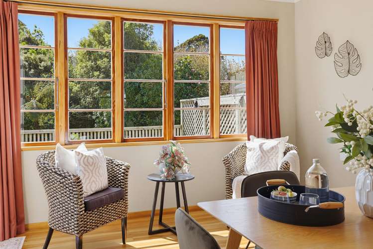 8 Lyndhurst Road Tawa_12