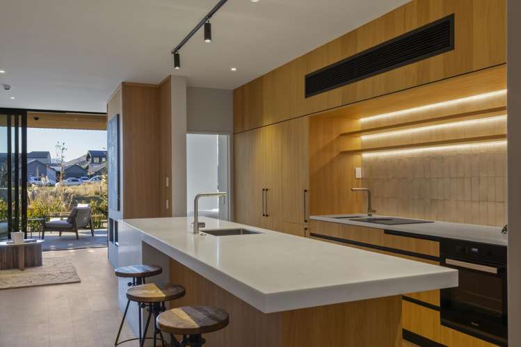 19/2 McKinlay Lane Jacks Point_4