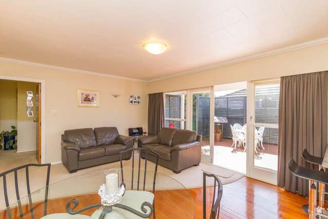 49b Kebbell Grove Epuni_3