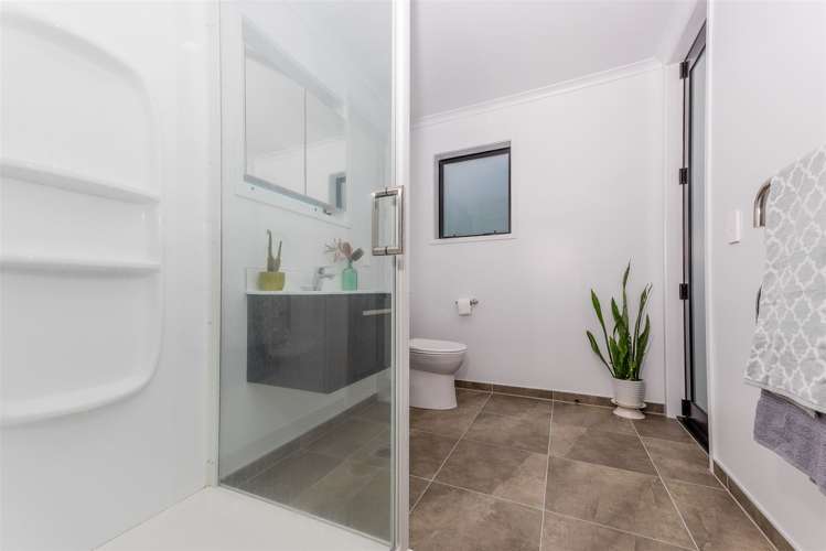 2 Mayfly Lane Hobsonville_18