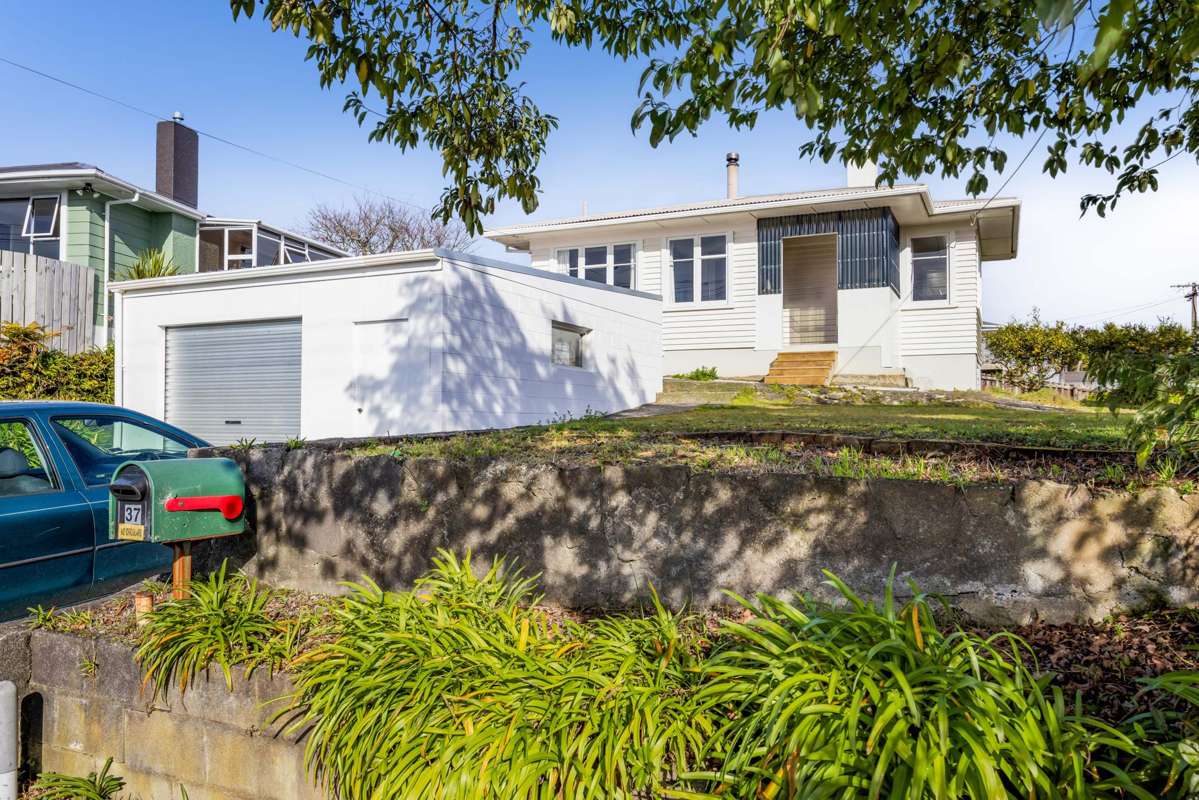 37 Swansea Road_0