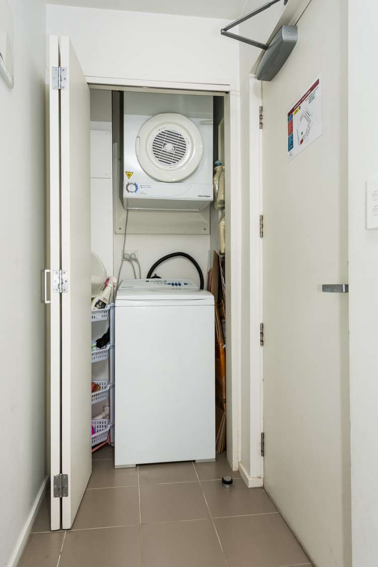 E10/71 Spencer Road Oteha_14