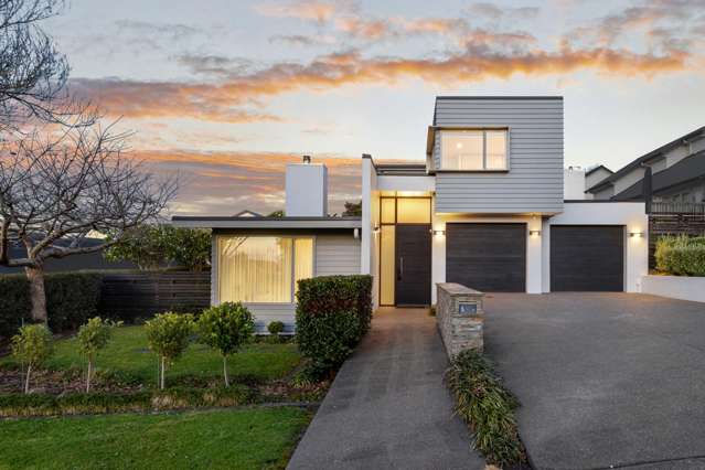 Distinguished Anselmi Ridge Residence