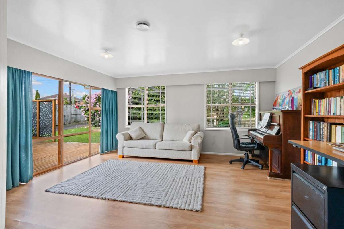 59 Greenmeadows Avenue_1