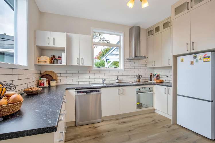 81 High Street Southbridge_8