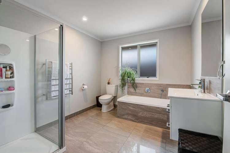 7 Riverboat Lane Helensville_22