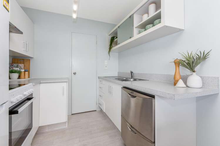 2/418 Queens Drive Lyall Bay_8