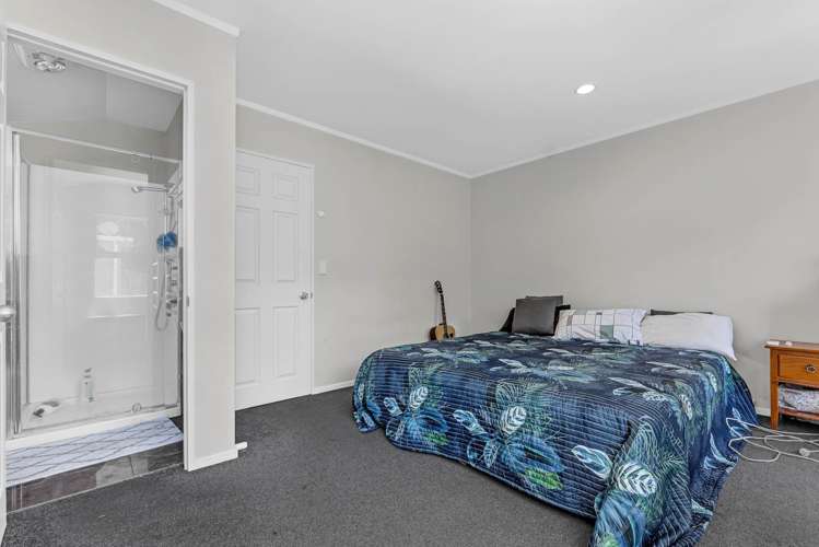 2/30 Mountain Road Mangere Bridge_9