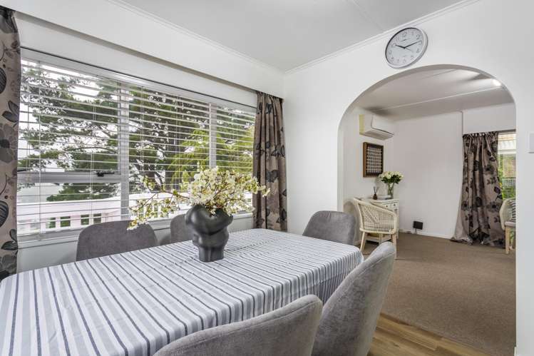 25 Clapham Grove Stokes Valley_9