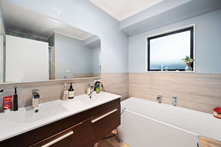 60 Bouverie Crescent 2743_5