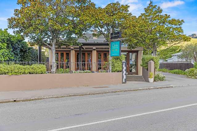 Historic hospitality landmark with potential