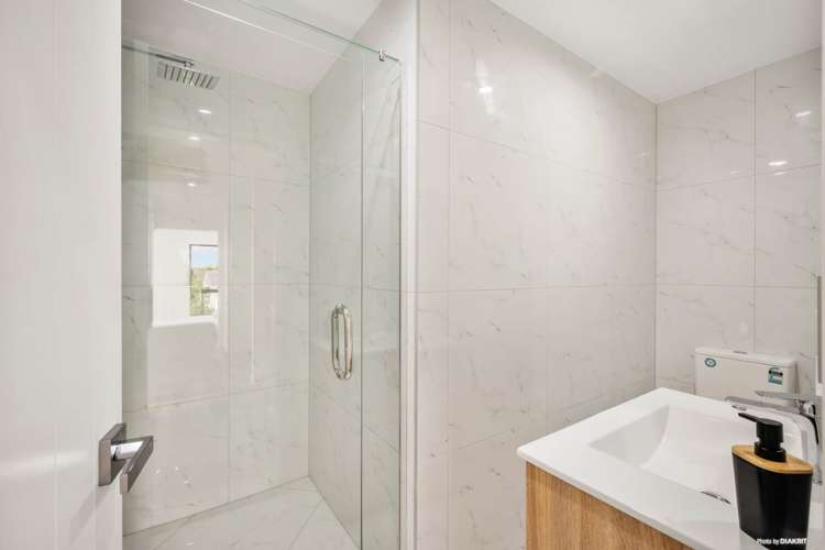 27a Ben Lora Place Mangere East_14