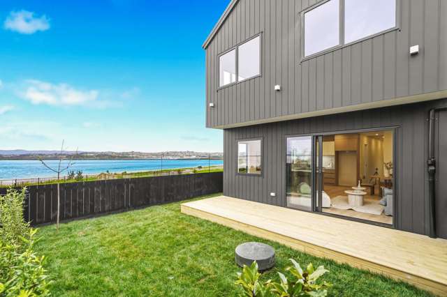8 Wavecrest Lane Hobsonville_3