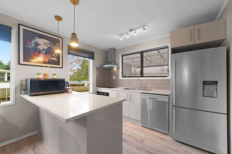 17 Gibbons Road Weymouth_9