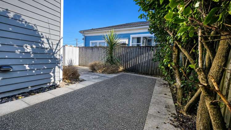  A/5 Adelaide Street Petone_31