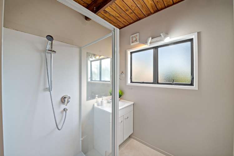 2/20 Brook Street Milford_17