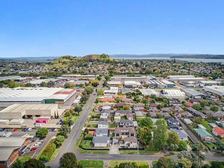 1C Mona Avenue_4