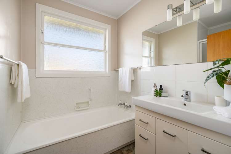 11 Rimu Street Gate Pa_11