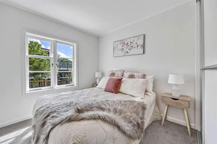 11 Glenfern Road Mellons Bay_7