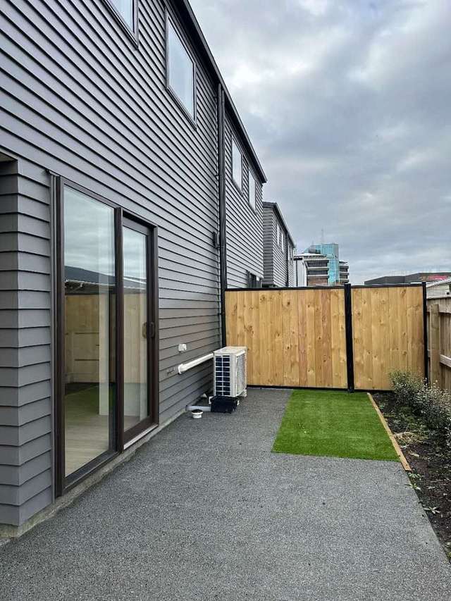 9/1 Myrtle Street Hutt Central_3