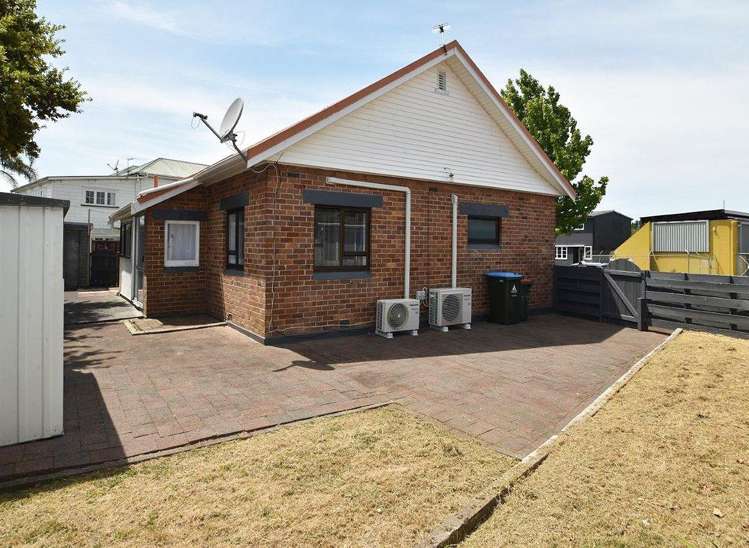 1097 Great North Road Point Chevalier_16