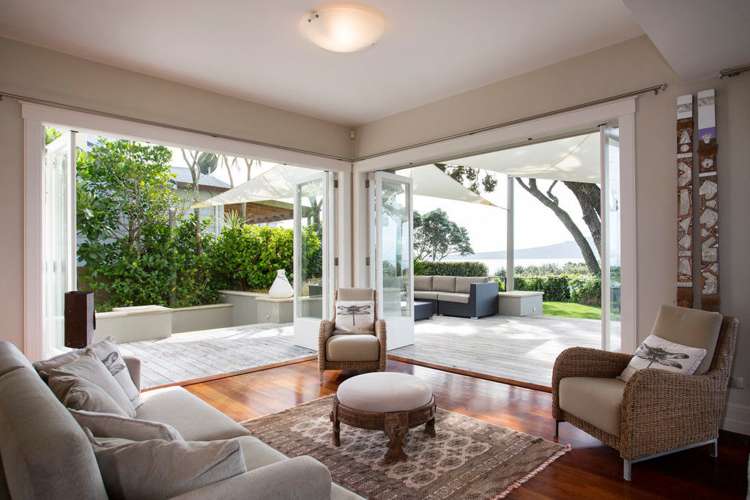 110 Vauxhall Road Narrow Neck_3