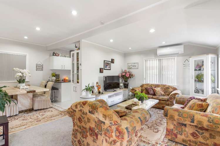 2/13 Templeton Place Clendon Park_4