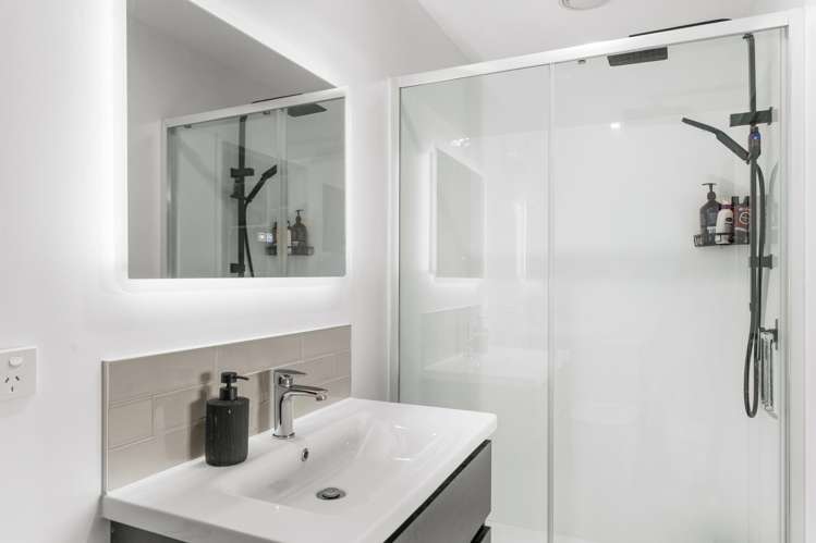 16 Naduru Lane Wigram_14