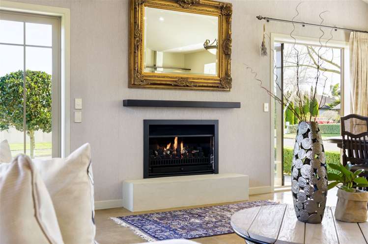 69 Wiltshire Drive Huntington_11