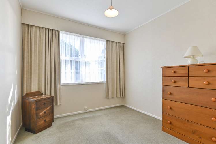 707 Collinge Road Mayfair_11