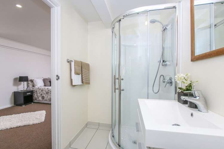 18 Merton Road Saint Johns_19