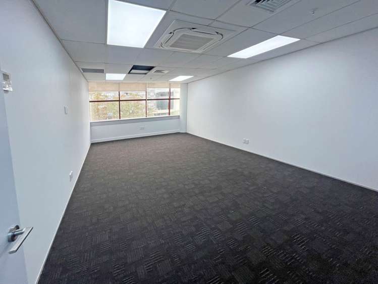 Level 2/22 Amersham Way Manukau_4