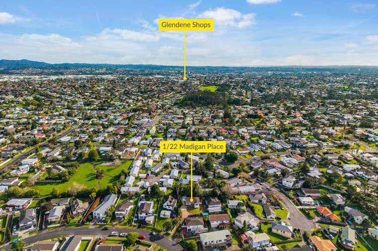 1/22 Madigan Place Glendene_13