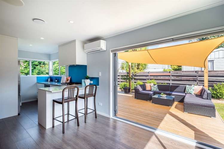 2/85 Eskdale Road Birkdale_7