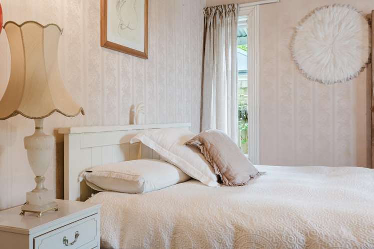 536 Grey Street Hamilton East_6