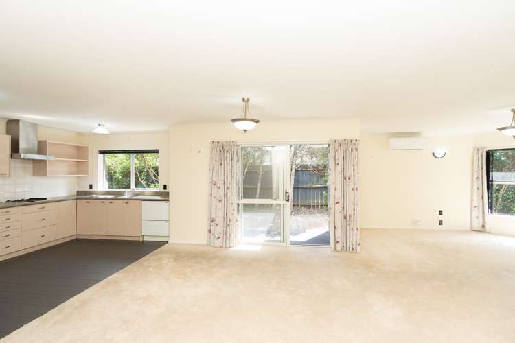 96 Dixon Road Glenview_5